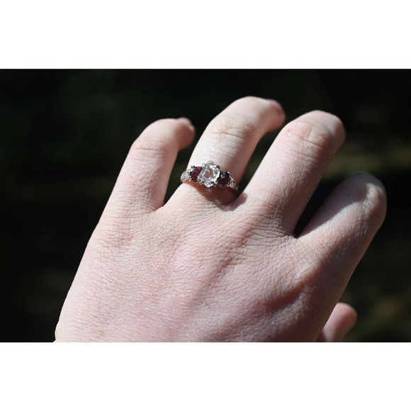 Alaskan Garnet and Lake county diamond engagement ring .925 sterling sil… - Picture 4 of 4